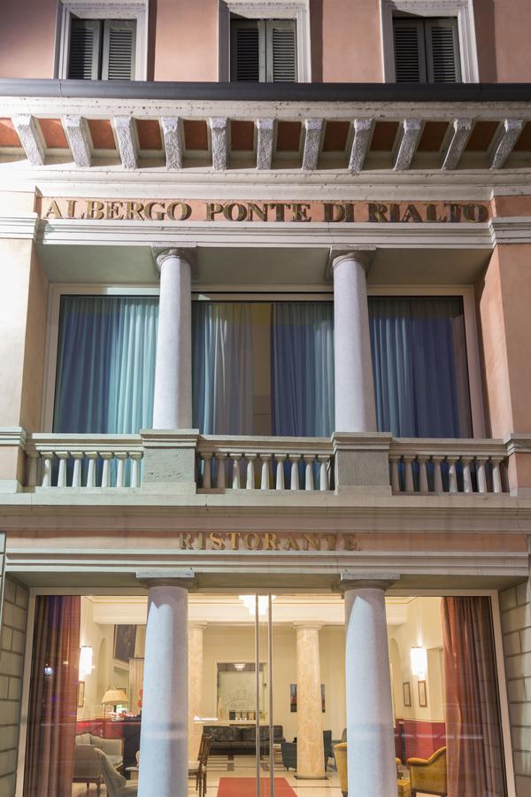 Hotel Ponte Di Rialto Crema Exteriör bild